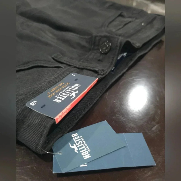 Hollister Ultra High-Rise Dad Short 7 in size 3 (waist 26) - Picture 4 of 7